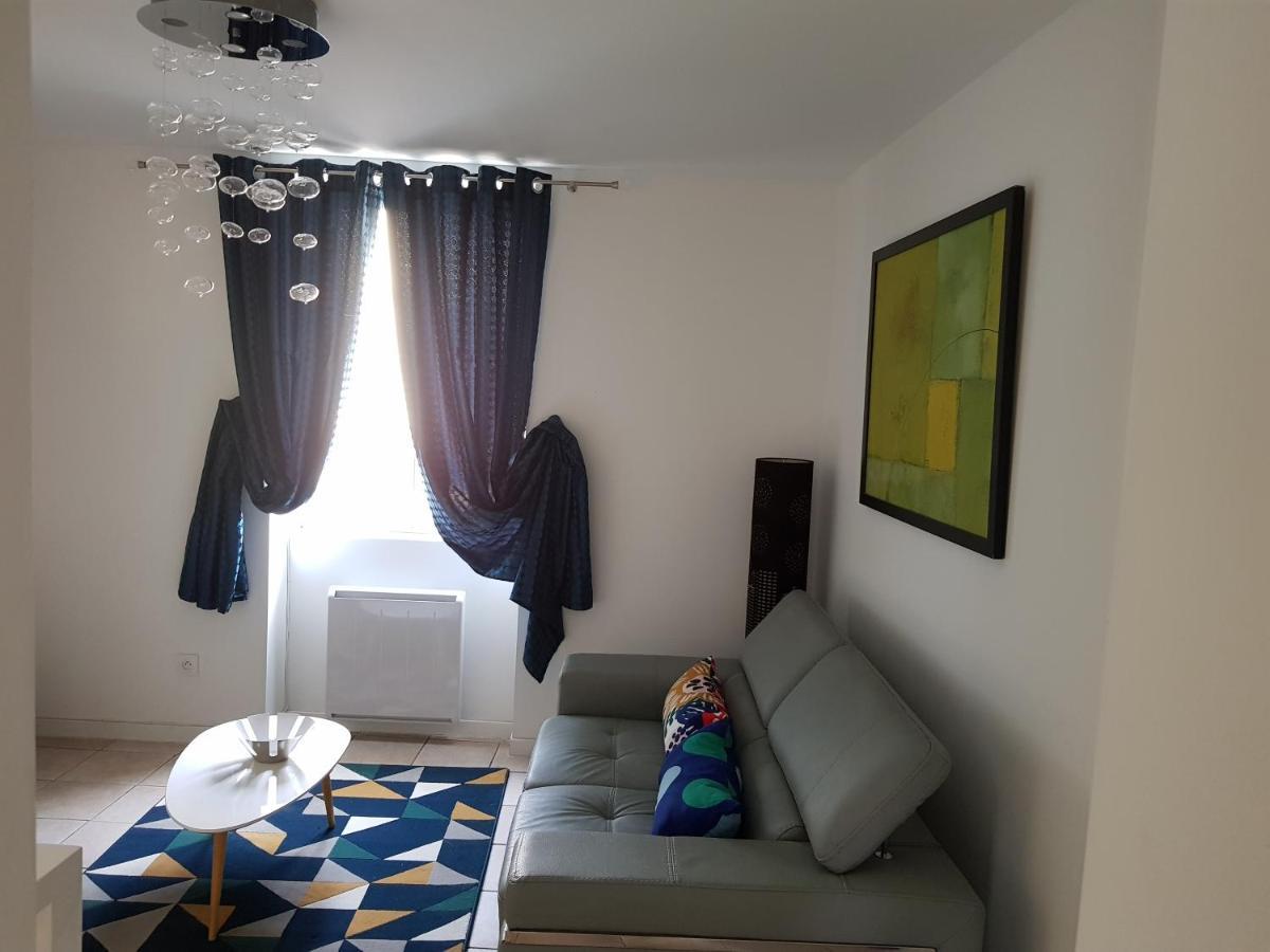 Jolie appartement moderne à Roanne Exterior foto